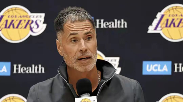 开云体育app-湖人仍未结束补强，接下来将重点关注买断市场|洛杉矶湖人队|nba|交易|球员|节目_新浪体育_新浪新闻